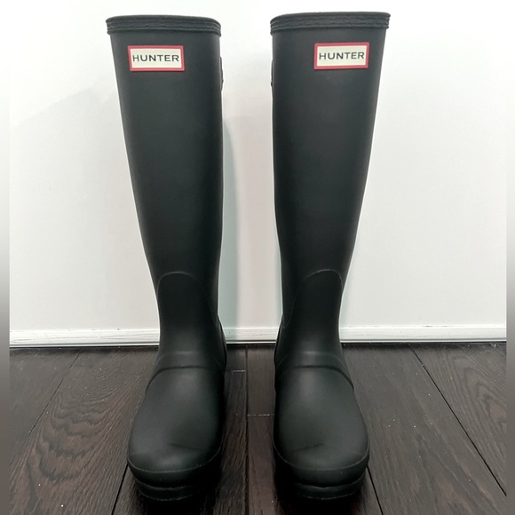 Hunter Women’s Tall Back Adjustable Rain Boots - Picture 1 of 4